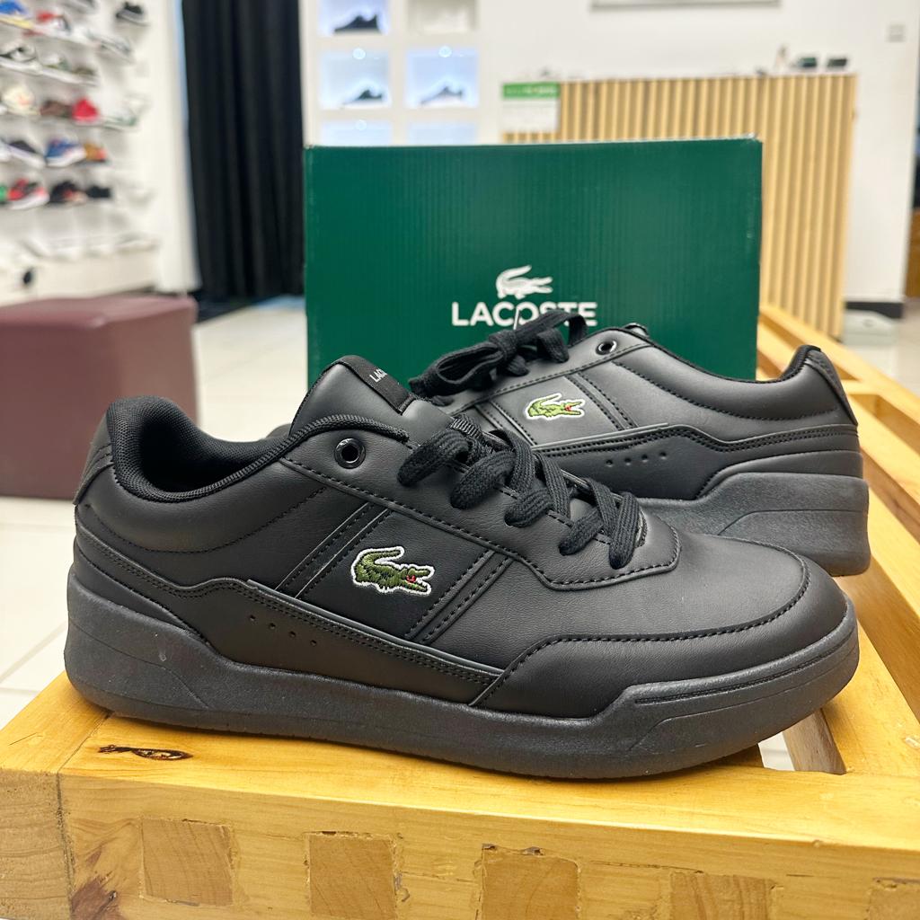 Lacoste court master shoe
